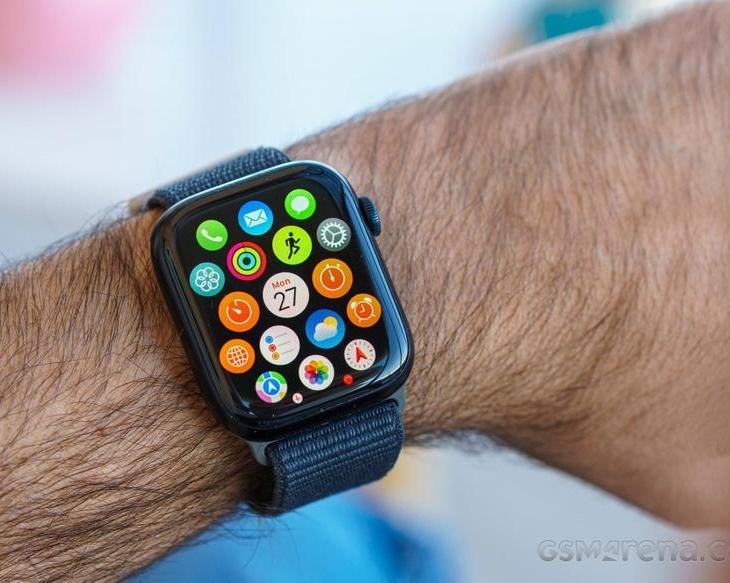Apple Watch X будут оснащены большим экраном и станут более тонкими. Обновления дизайна Watch Ultra не планируются / Одежда и аксессуары / iXBT Live